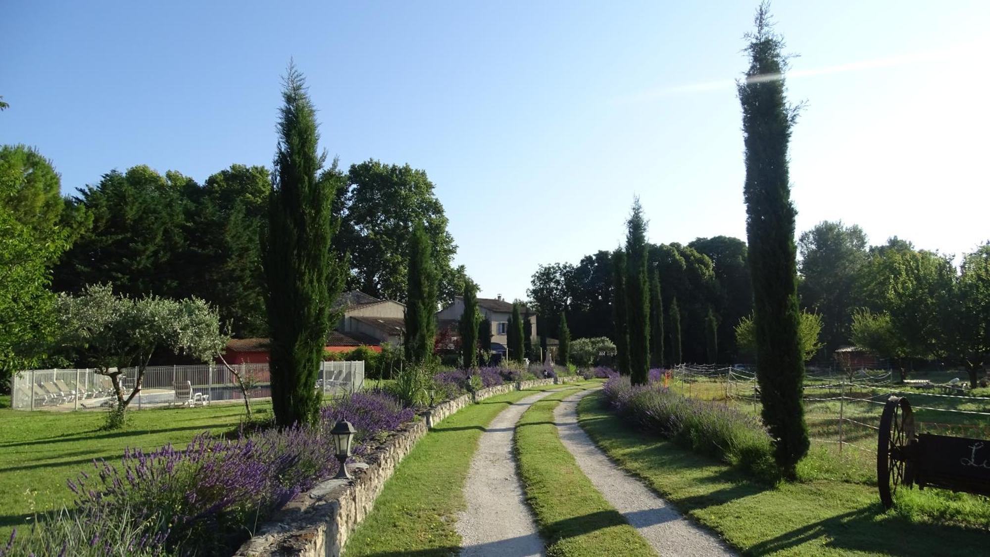 Le Mas De La Jardine Velleron Esterno foto